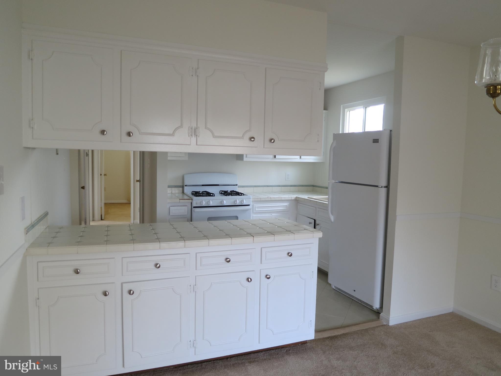 8128 Springfield Village Drive Springfield, VA 22152 - Photo 4 of 15 Kitchen view 1