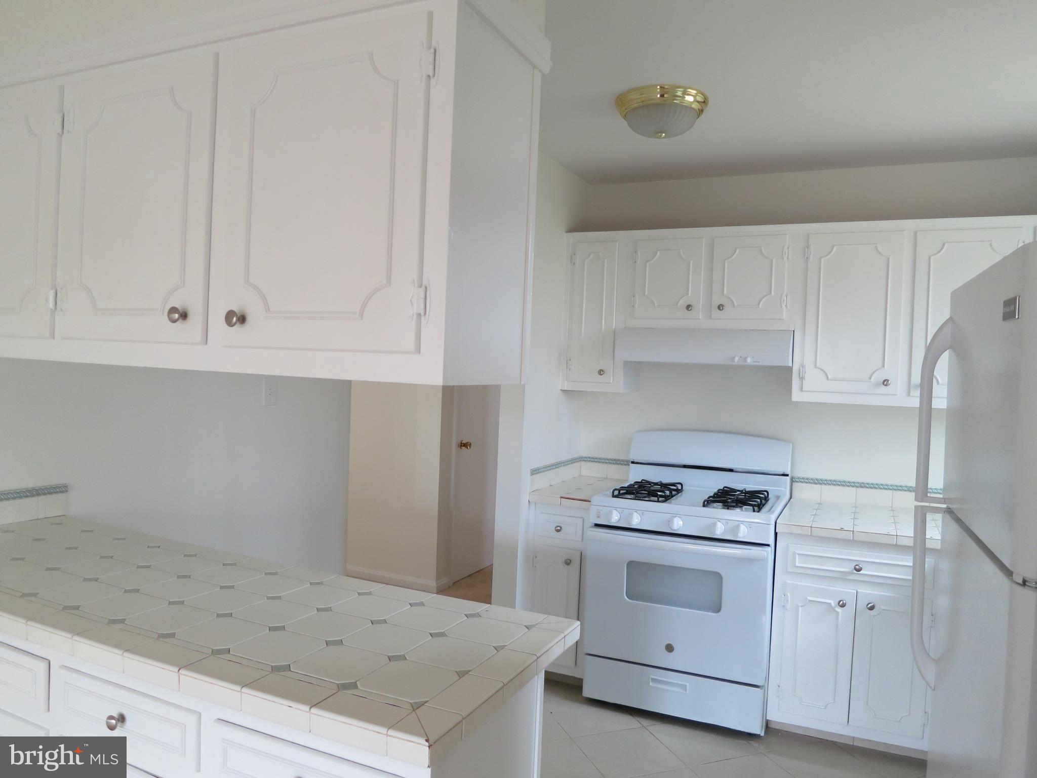 8128 Springfield Village Drive Springfield, VA 22152 - Photo 5 of 15 Kitchen view 3