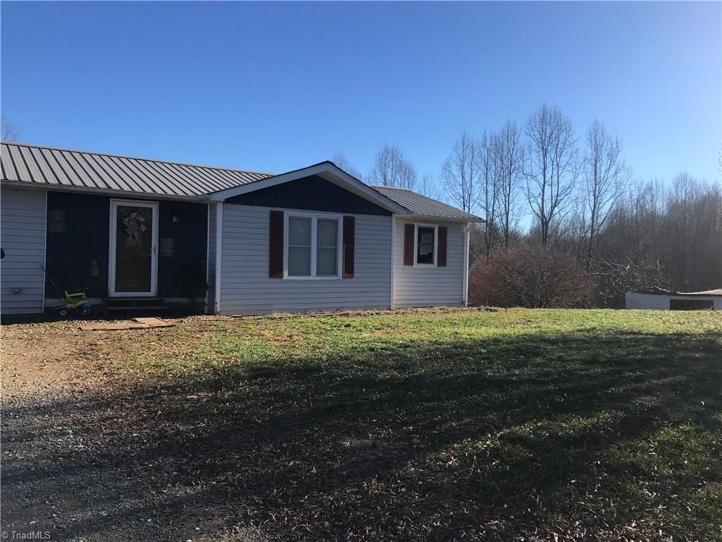 236 Ed Nixon Road Thurmond, NC 28683 - Photo 2 of 20