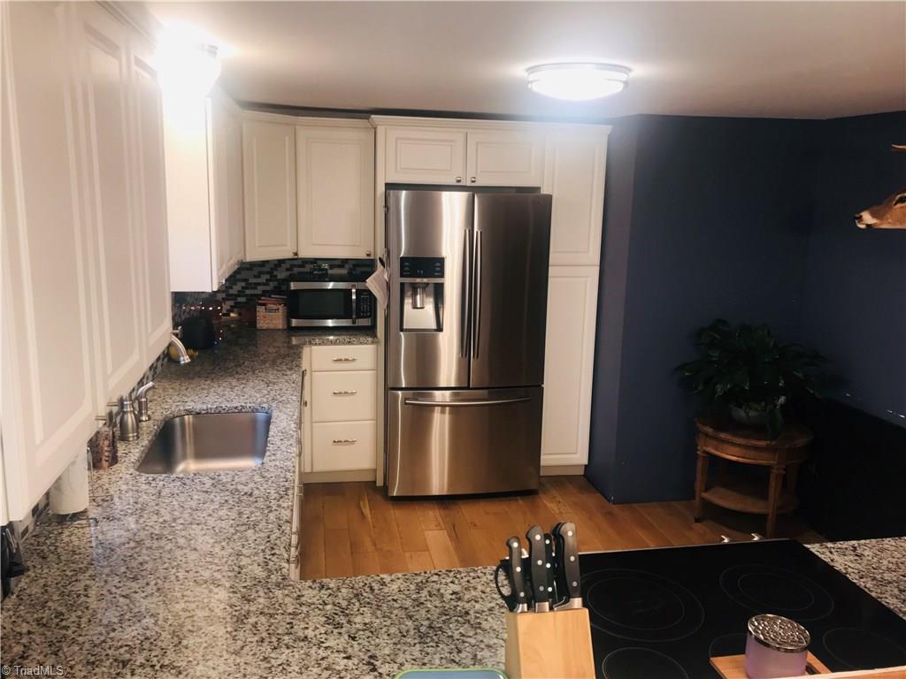 236 Ed Nixon Road Thurmond, NC 28683 - Photo 4 of 20