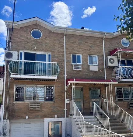 $3,600 | 72-38 Calamus Avenue | Maspeth