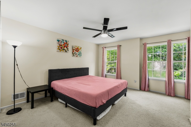 262 Retta Court Piscataway, NJ 08854 - Photo 20 of 38 Gallery Image 20
