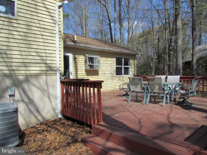 343 Maverick Road Lusby, MD 20657 - Photo 13 of 16 Exterior (Rear)