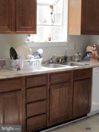 343 Maverick Road Lusby, MD 20657 - Photo 8 of 16 Kitchen