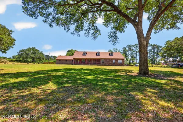 $389,900 | 17000 Spring Lake Drive East, Vancleave, MS 39565