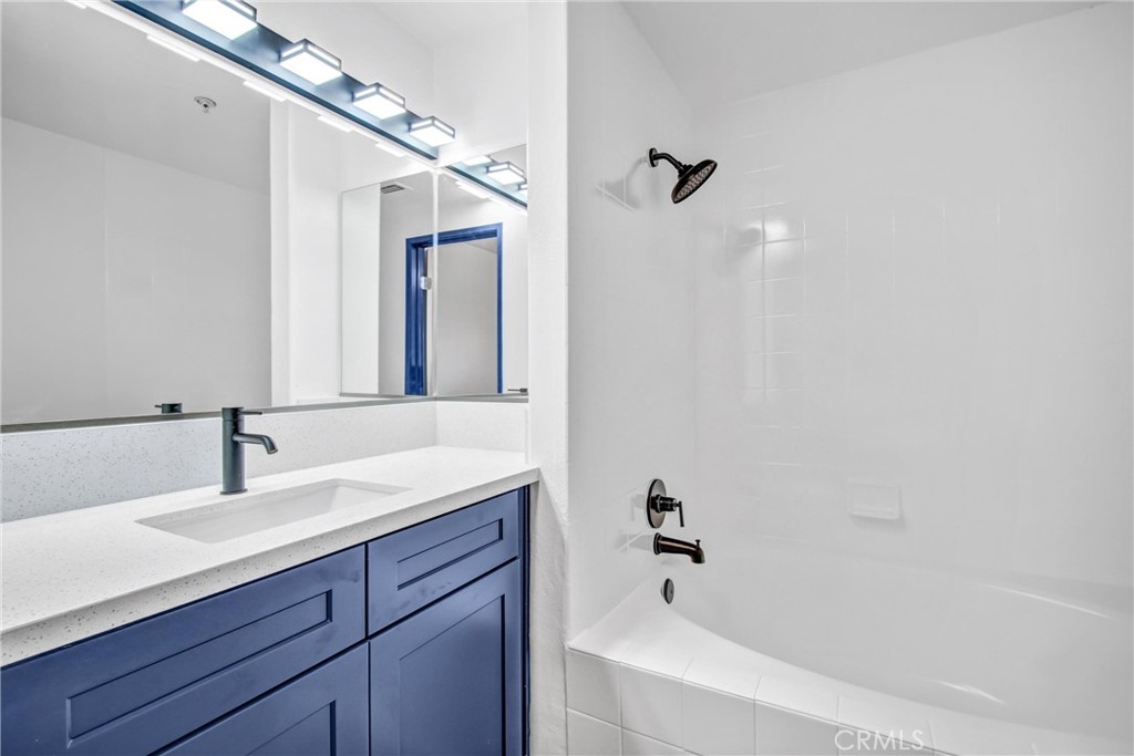 217 East Commonwealth Avenue, Unit F Alhambra, CA 91801 - Photo 15 of 25 Primary Bathroom