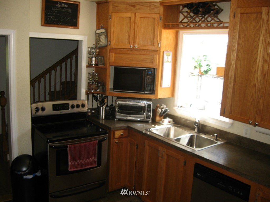 19827 Renton-Maple Valley Road Renton, WA 98058 - Photo 11 of 22 Gallery Image 11