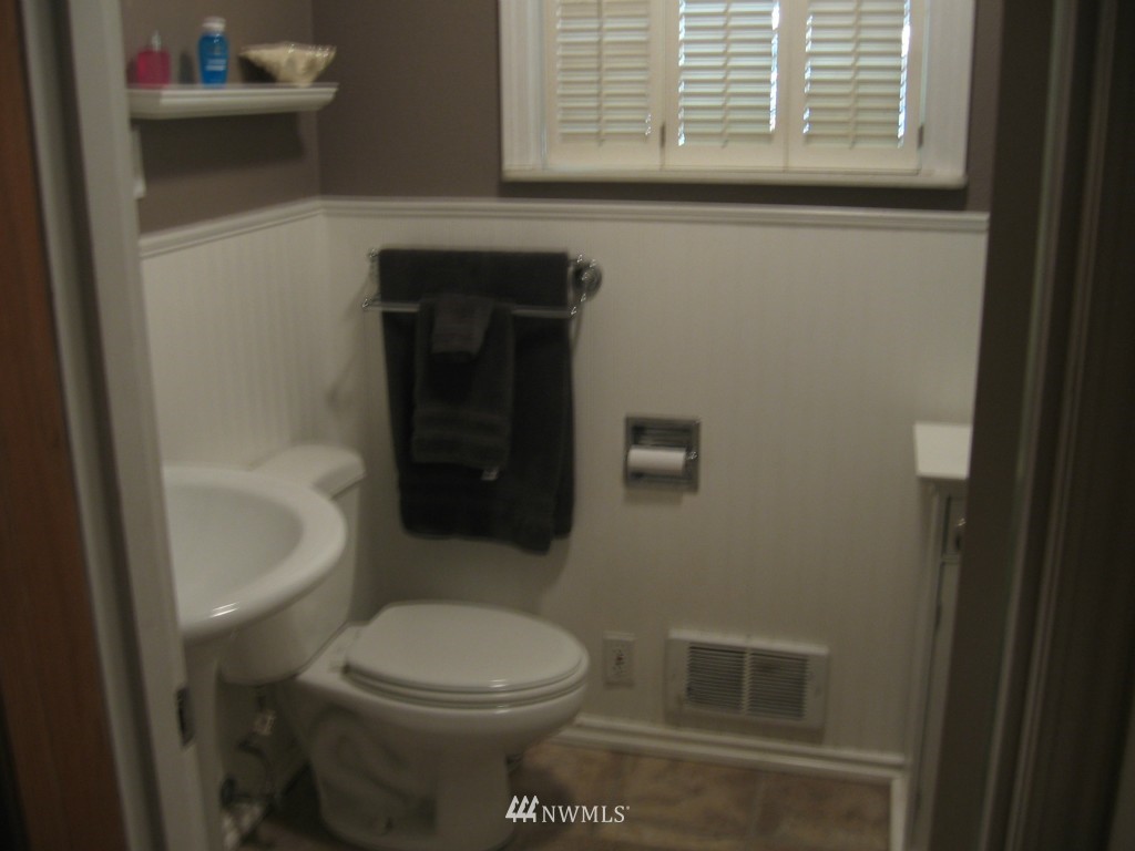 19827 Renton-Maple Valley Road Renton, WA 98058 - Photo 20 of 22 Gallery Image 20