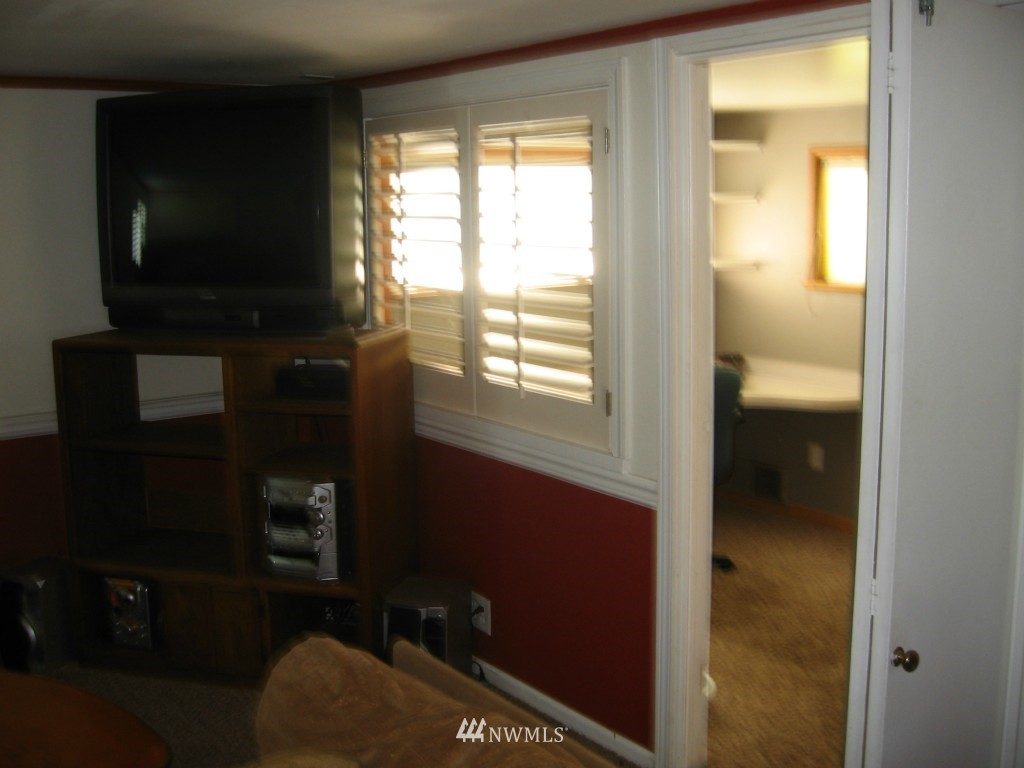 19827 Renton-Maple Valley Road Renton, WA 98058 - Photo 22 of 22 Gallery Image 22