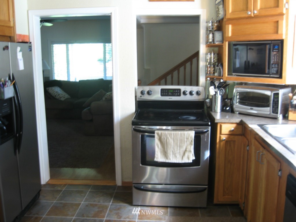 19827 Renton-Maple Valley Road Renton, WA 98058 - Photo 10 of 22 Gallery Image 10