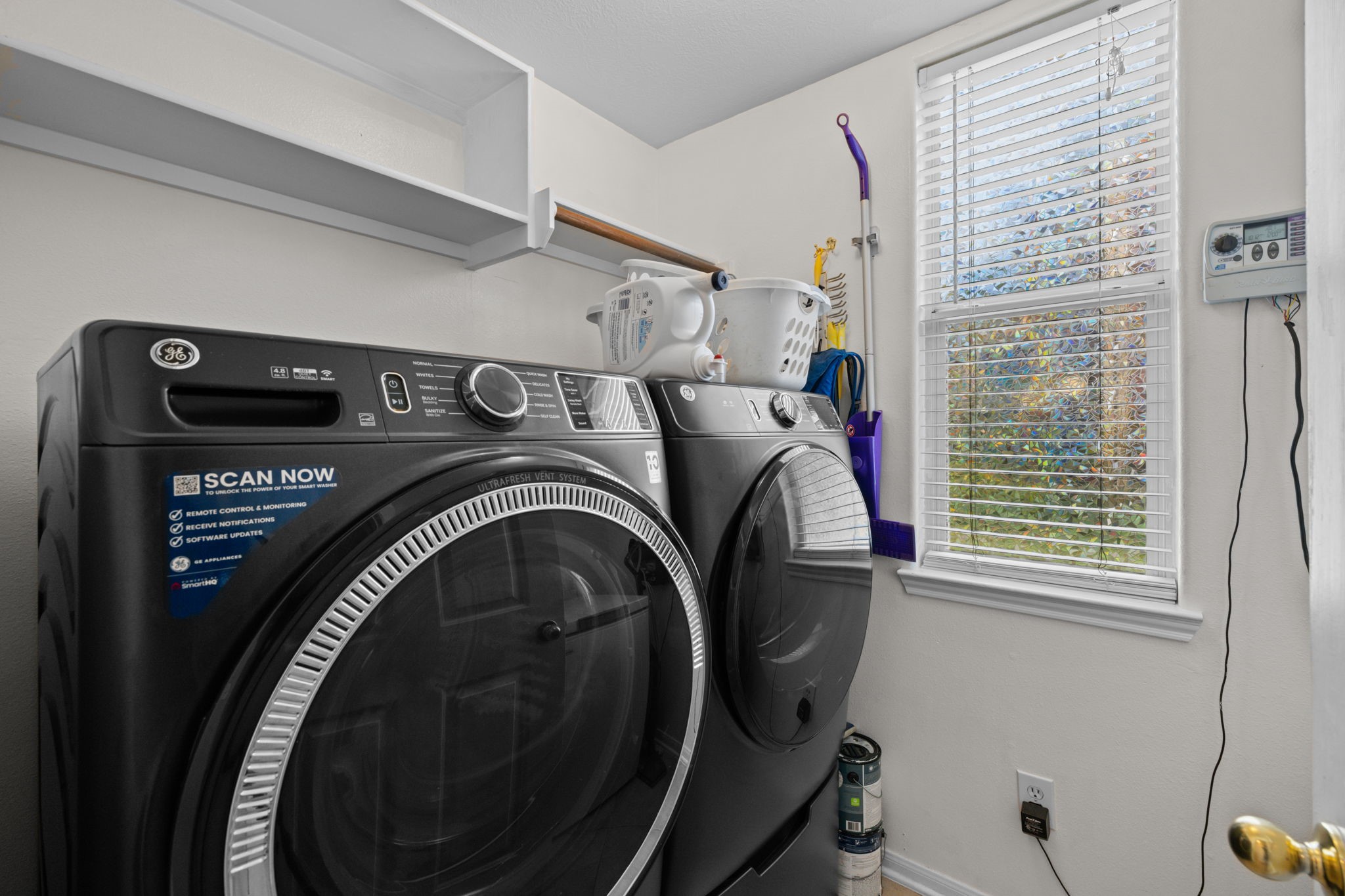 19114 Emory Trail Spring, TX 77388 - Photo 36 of 44 a utility room with dryer and washer