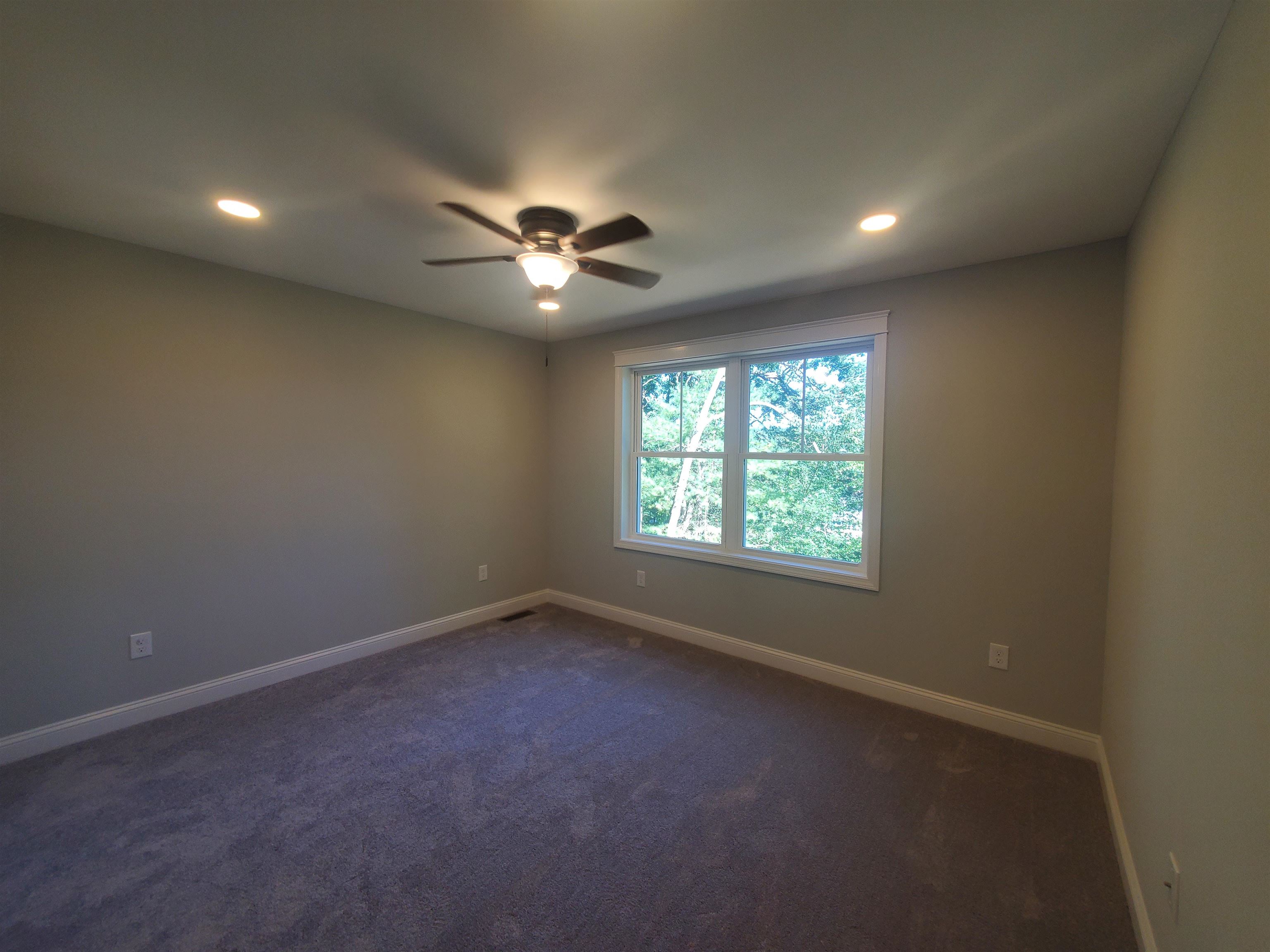 100 Barrett Street Manchester, NH 03104 - Photo 10 of 21