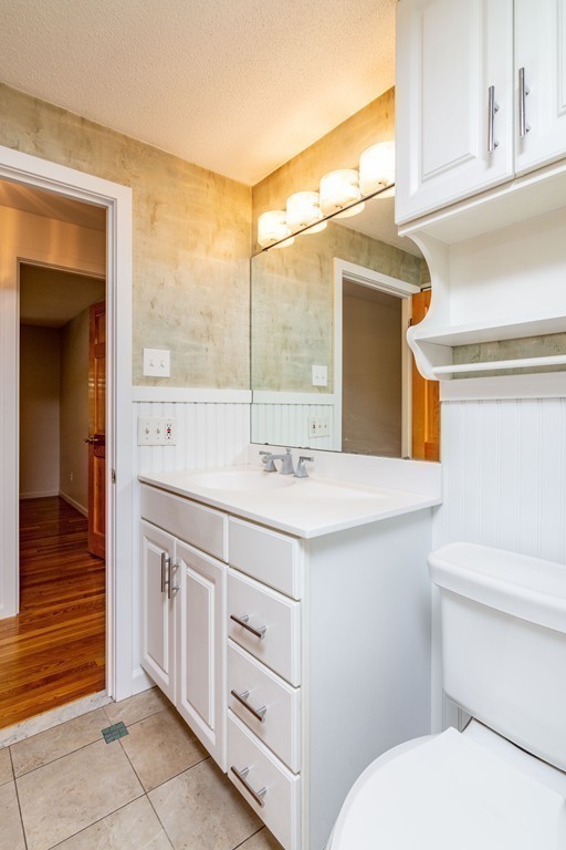 140 Birch Road Longmeadow, MA 01106 - Photo 14 of 30