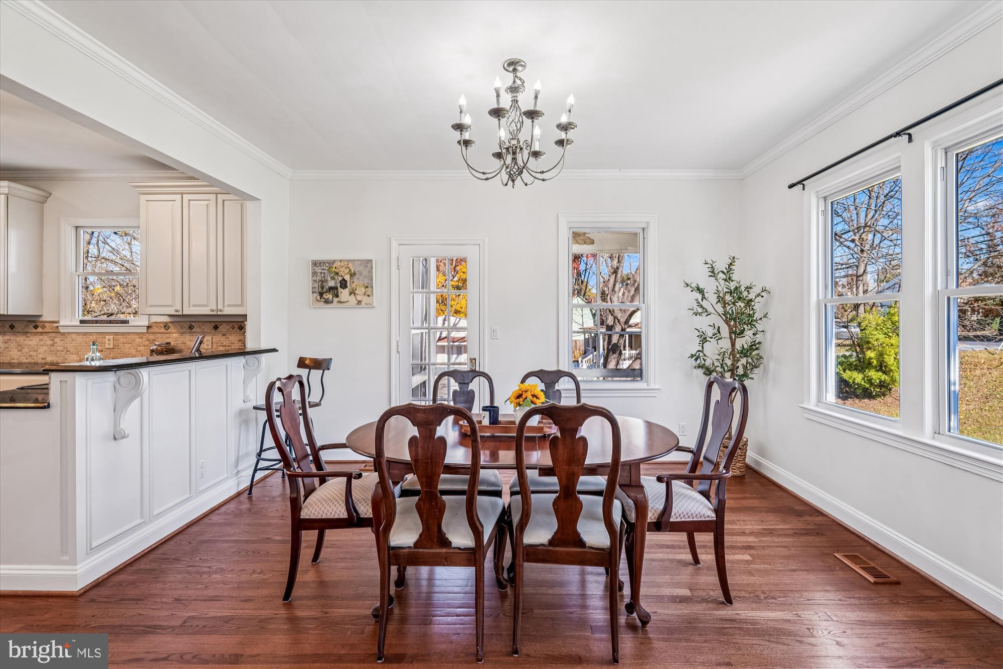 12412 New Hampshire Avenue Silver Spring, MD 20904 - Photo 12 of 60 Large Dining Area