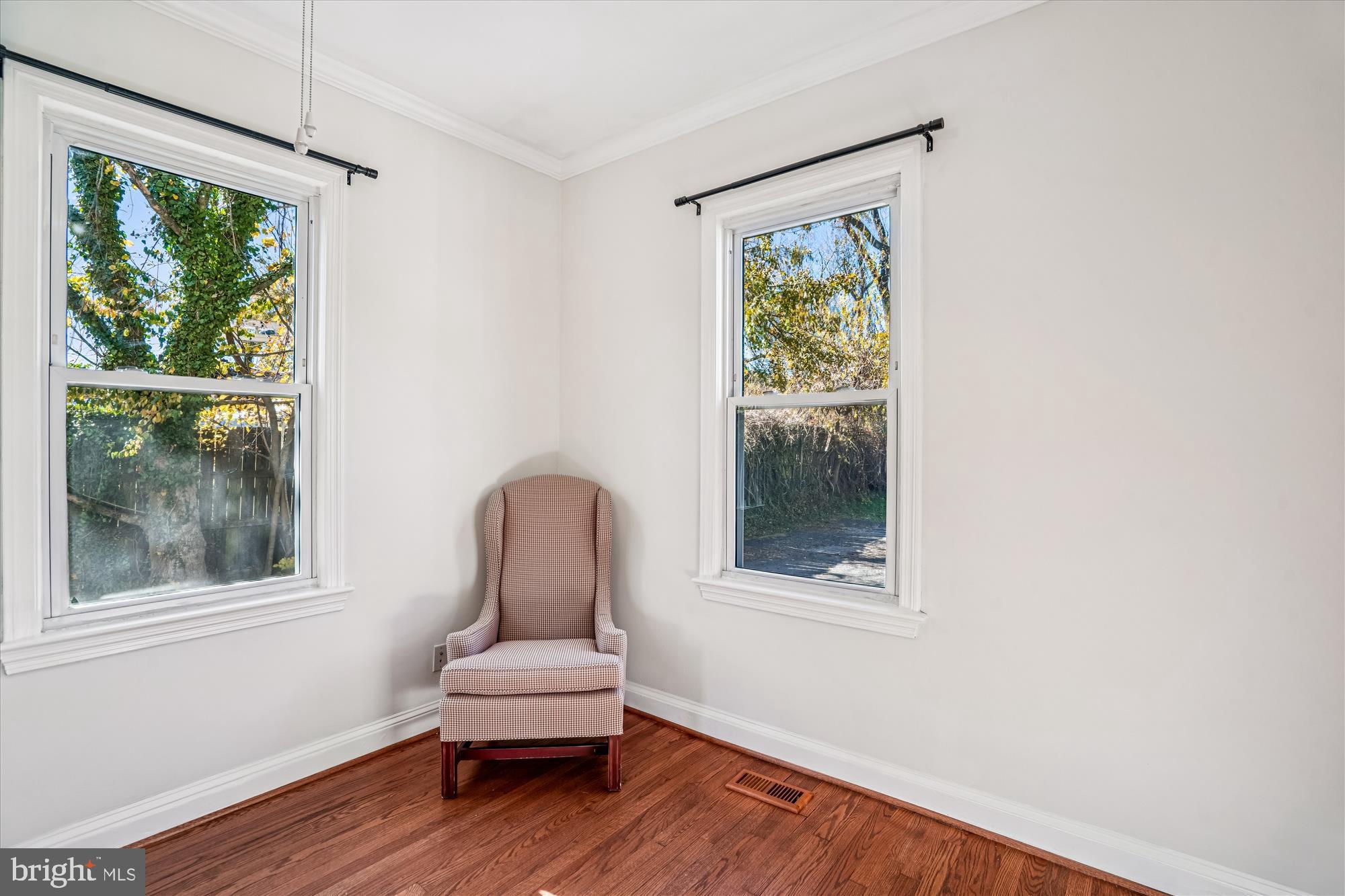 12412 New Hampshire Avenue Silver Spring, MD 20904 - Photo 17 of 60 Main Level Bedroom #3, Hardwood Flooring