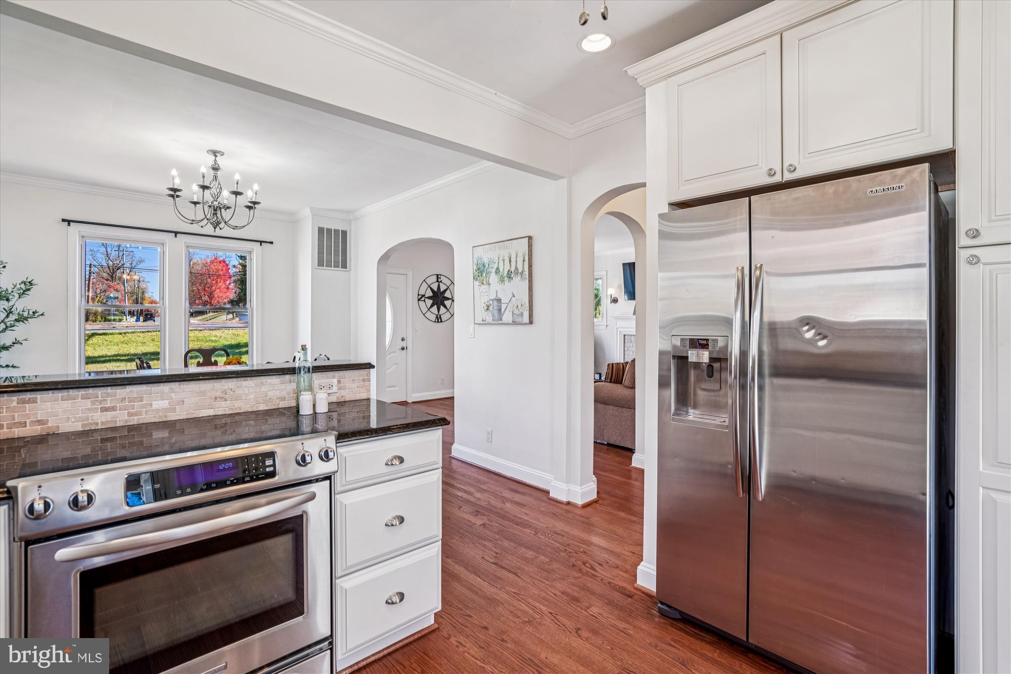 12412 New Hampshire Avenue Silver Spring, MD 20904 - Photo 7 of 60 Stainless Steel Appliances, Hardwood Flooring