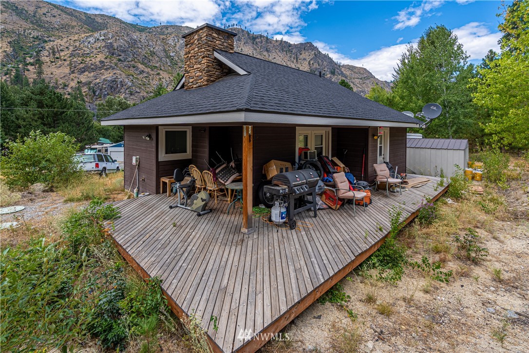 12820 Entiat River Road Entiat, WA 98822 - Photo 4 of 19 Gallery Image 4