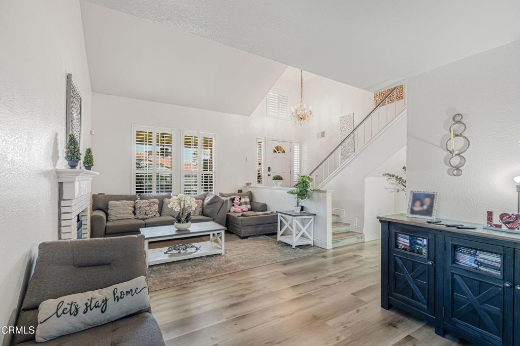 1558 East Ave R7 Palmdale, CA 93550 - Photo 5 of 42