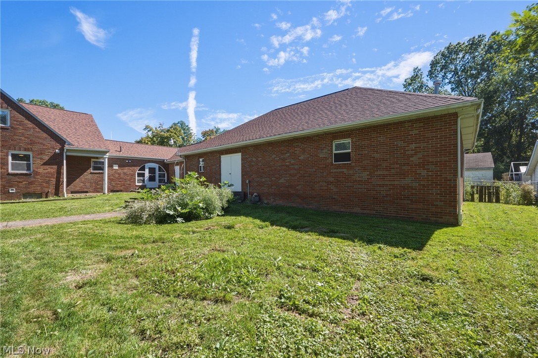 860 Meridian Street Akron, OH 44310 - Photo 24 of 28 Gallery Image 24