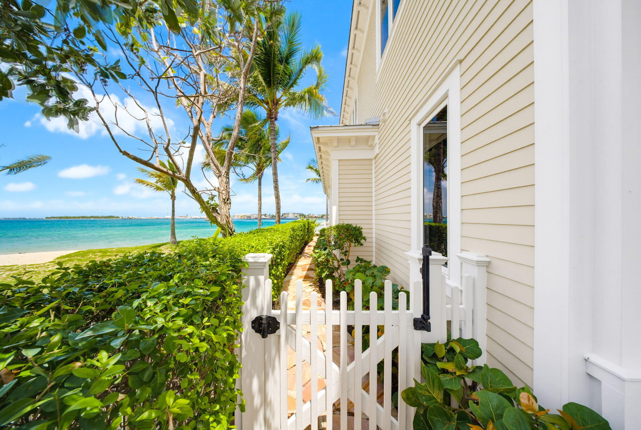 293 Sunset Key Drive Key West, FL 33040 - Photo 47 of 74 Side of Home