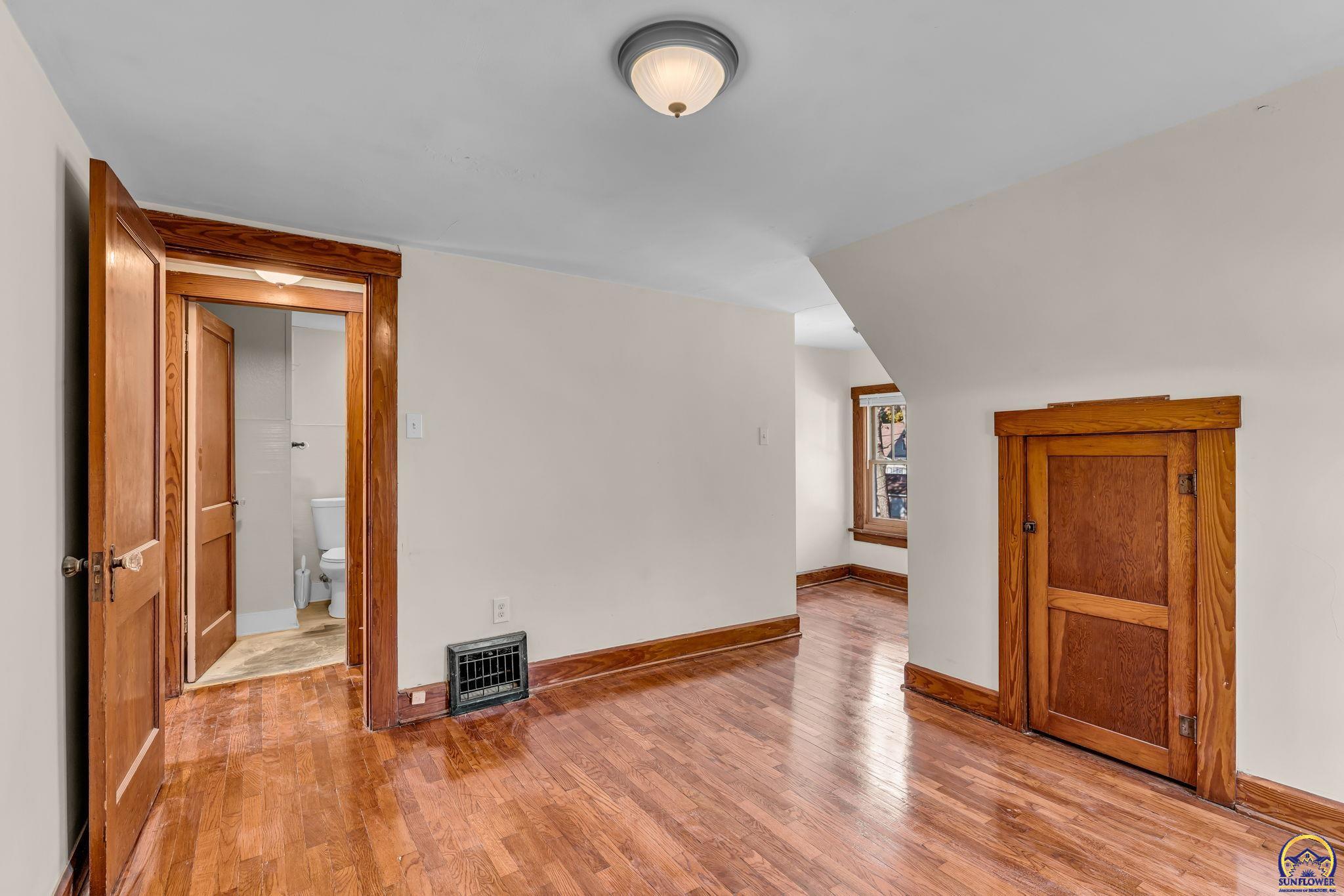 1830 Southwest Willow Avenue Topeka, KS 66606 - Photo 25 of 34