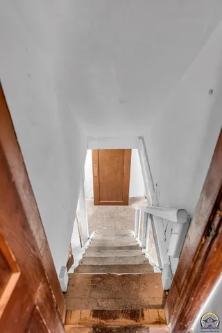 $139,900 | 1830 Southwest Willow Avenue, Topeka, KS 66606