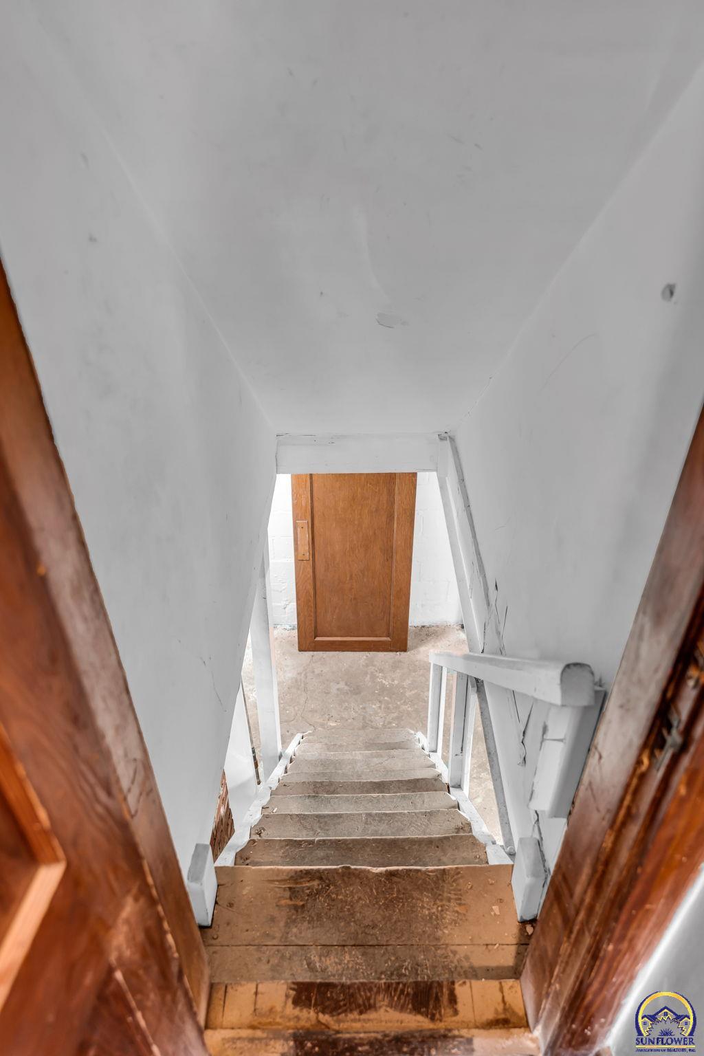 1830 Southwest Willow Avenue Topeka, KS 66606 - Photo 27 of 34