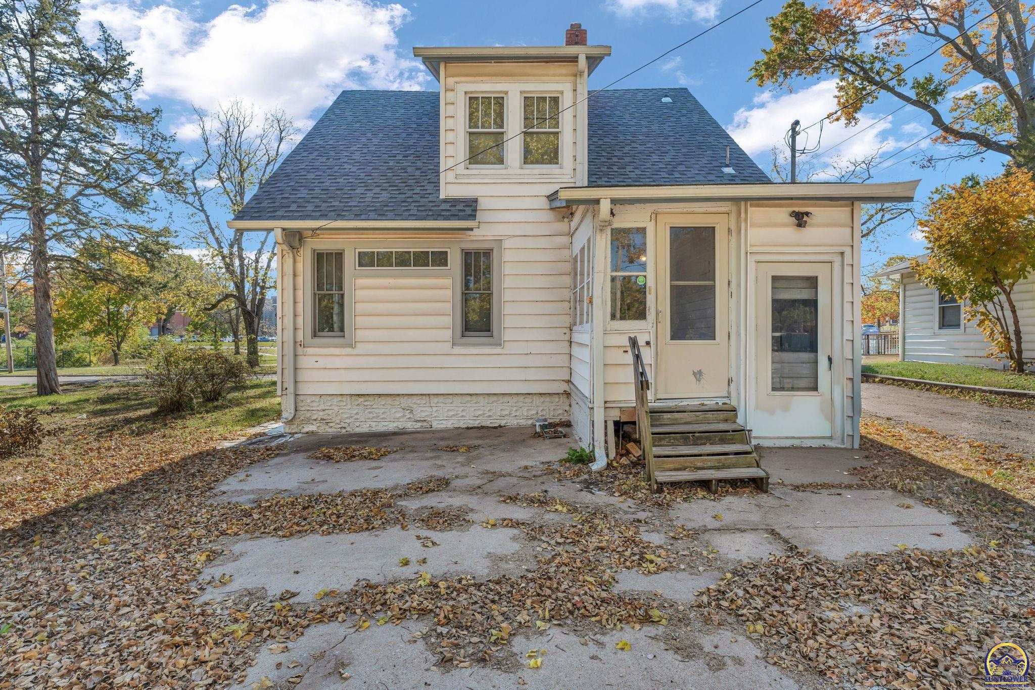 1830 Southwest Willow Avenue Topeka, KS 66606 - Photo 30 of 34