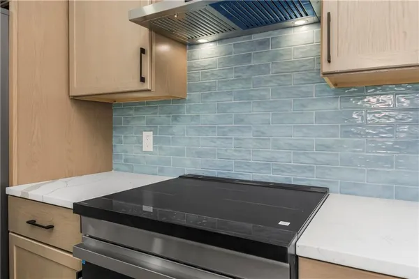 $484,950 | 1327 New Jersey Street, Lawrence, KS 66044