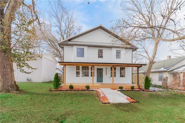 $484,950 | 1327 New Jersey Street, Lawrence, KS 66044