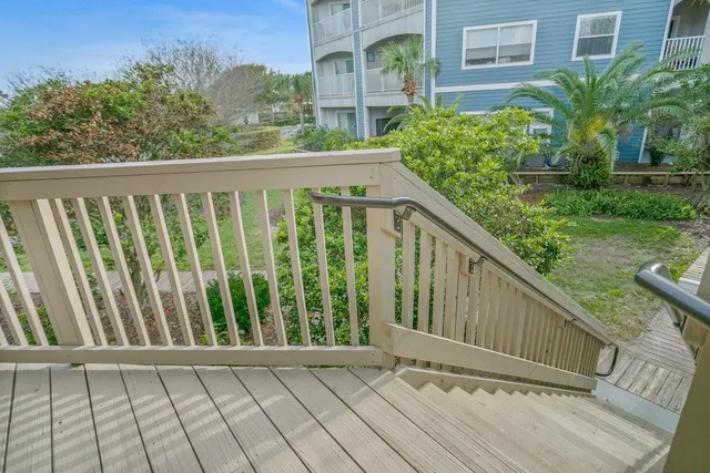 a view of a yard in front of a building