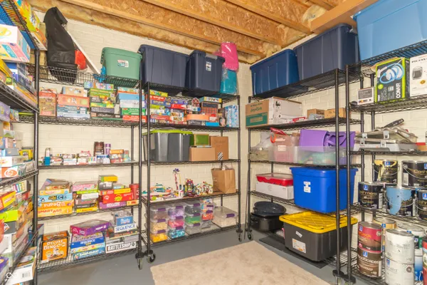 $819,000 | 1715 East Twin Oak Boulevard, Greenfield, IN 46140