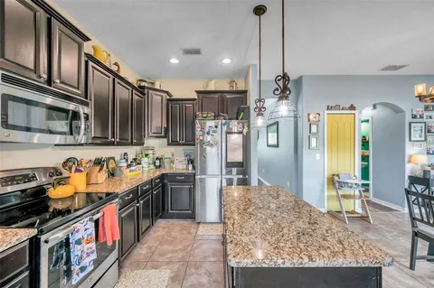 $379,900 | 12316 Streambed Drive, Riverview, FL 33579