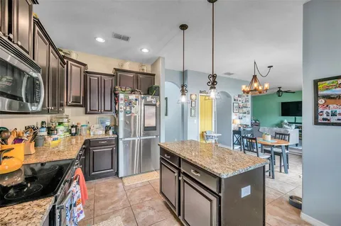 $379,900 | 12316 Streambed Drive, Riverview, FL 33579