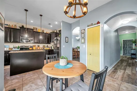 $379,900 | 12316 Streambed Drive, Riverview, FL 33579