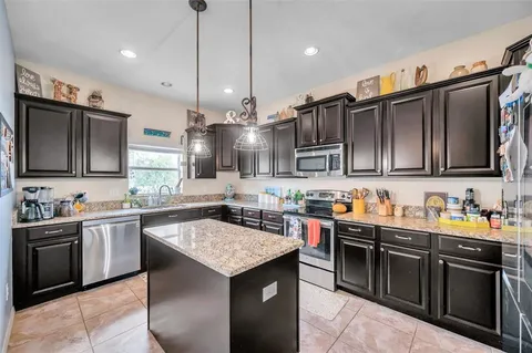 $379,900 | 12316 Streambed Drive, Riverview, FL 33579