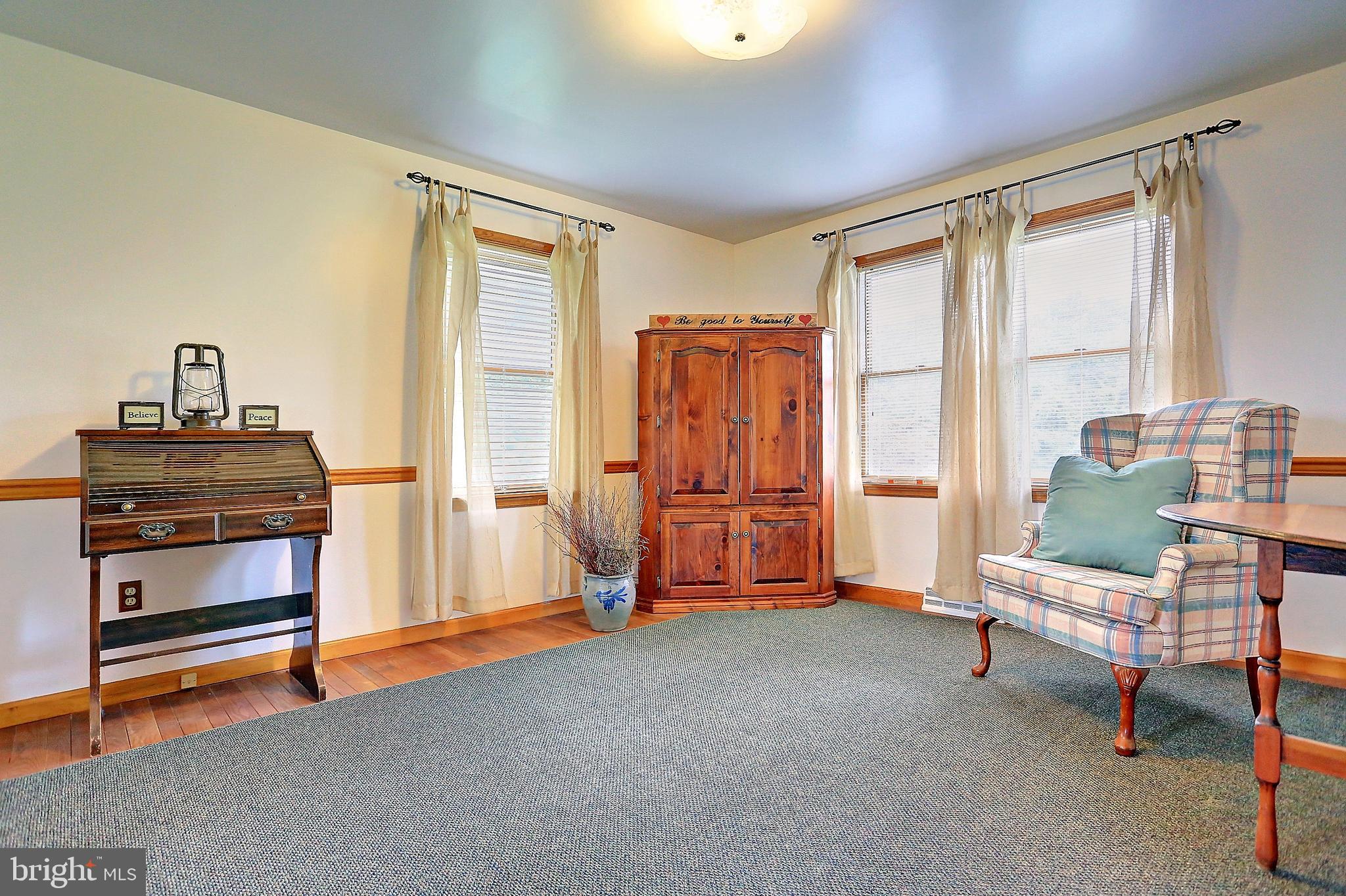 410 Hill Road Hanover, PA 17331 - Photo 6 of 47