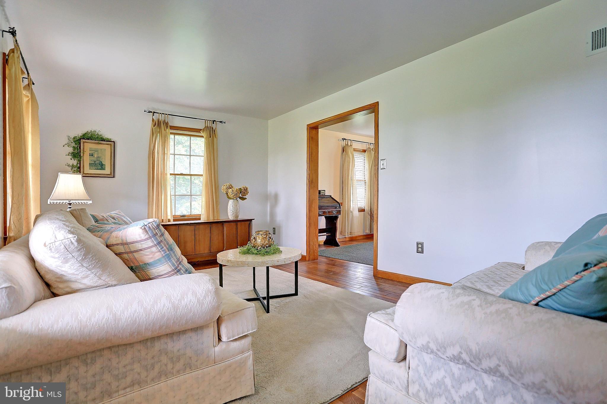 410 Hill Road Hanover, PA 17331 - Photo 8 of 47