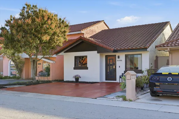 a house view with a sitting space