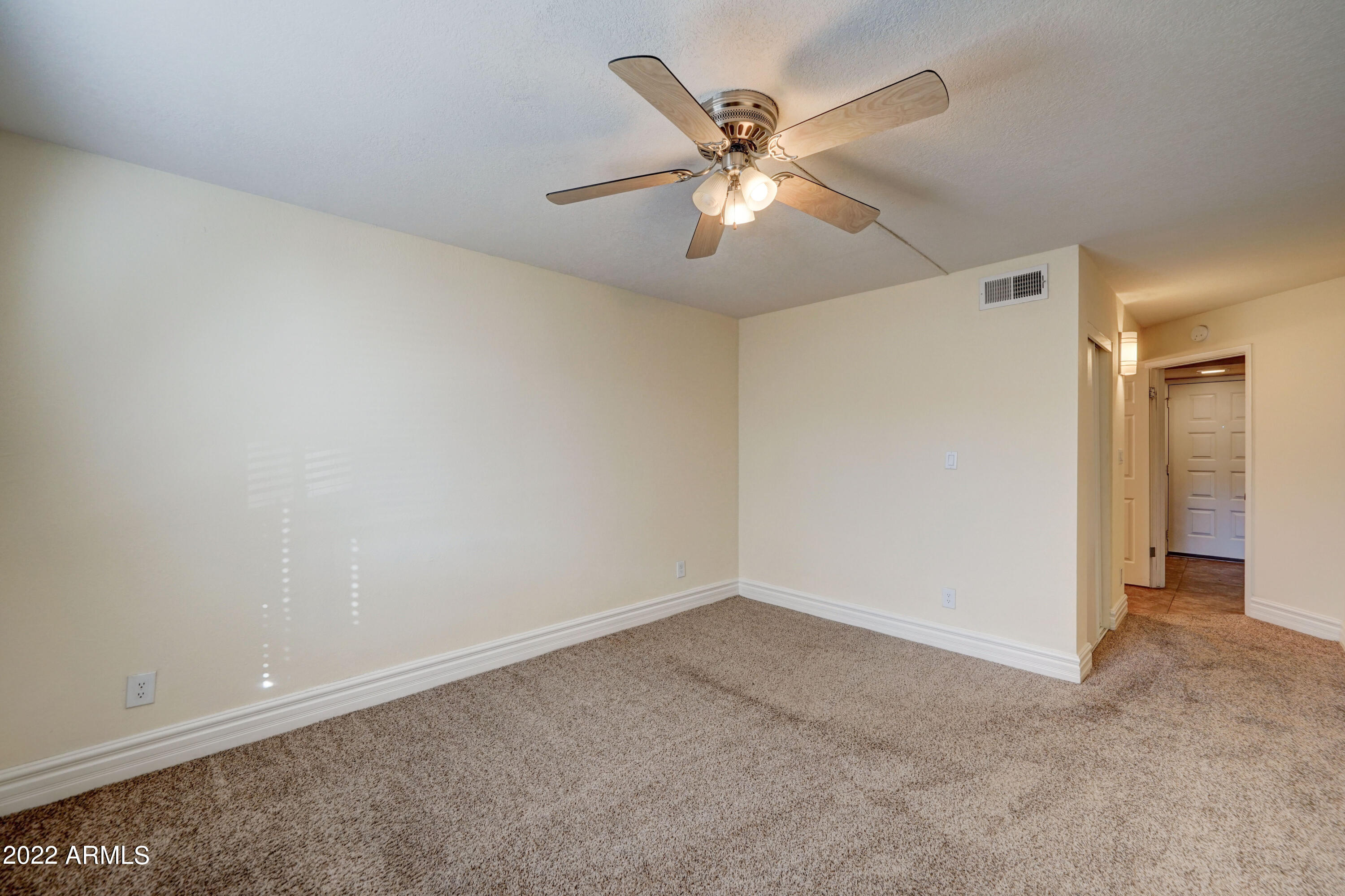3825 East Camelback Road, Unit 231 Phoenix, AZ 85018 - Photo 18 of 23 3825 E Camelback Rd, 231-18