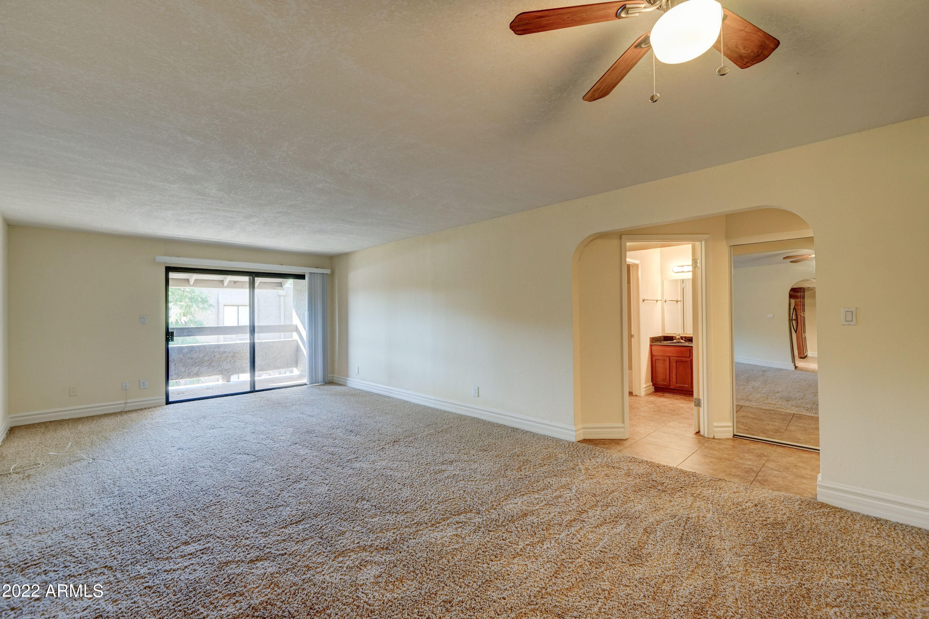 3825 East Camelback Road, Unit 231 Phoenix, AZ 85018 - Photo 5 of 23 3825 E Camelback Rd, 231-3