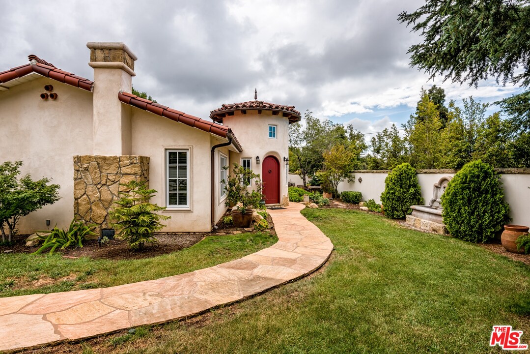 806 San Roque Road Santa Barbara, CA 93105 - Photo 3 of 25 Gallery Image 3