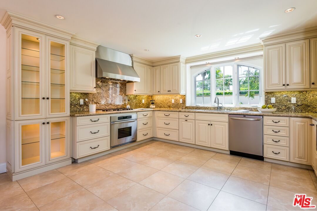 806 San Roque Road Santa Barbara, CA 93105 - Photo 10 of 25 Gallery Image 10