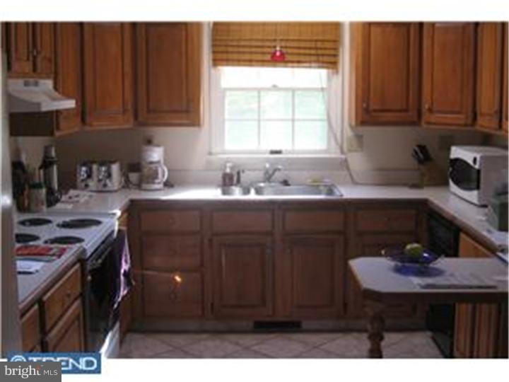 28 Ridge View Drive Coatesville, PA 19320 - Photo 2 of 9 Gallery Image 2