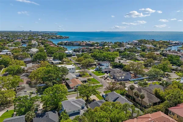 $879,000 | 5207 West Cleveland Street, Tampa, FL 33609