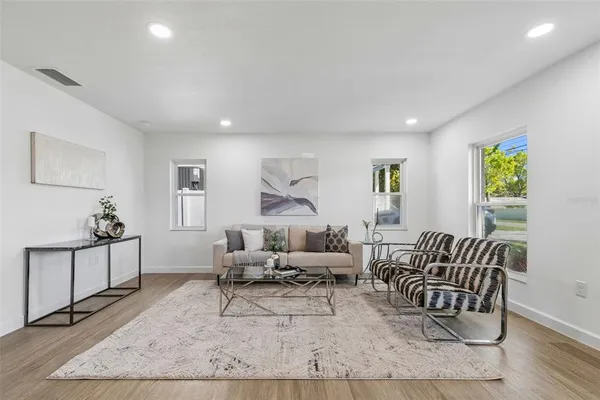$879,000 | 5207 West Cleveland Street, Tampa, FL 33609