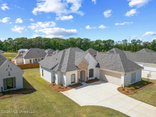 $385,000 | 437 Aurora Circle, Canton, MS 39046