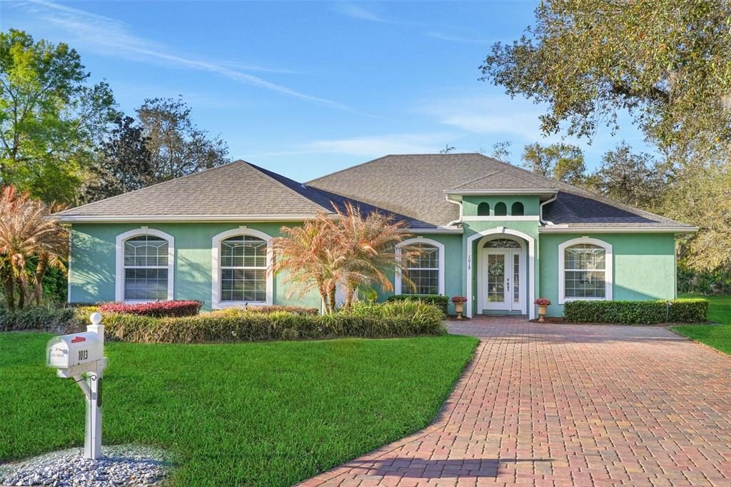 1013 Old Cutler Road Lake Wales, FL 33898 - Photo 2 of 41