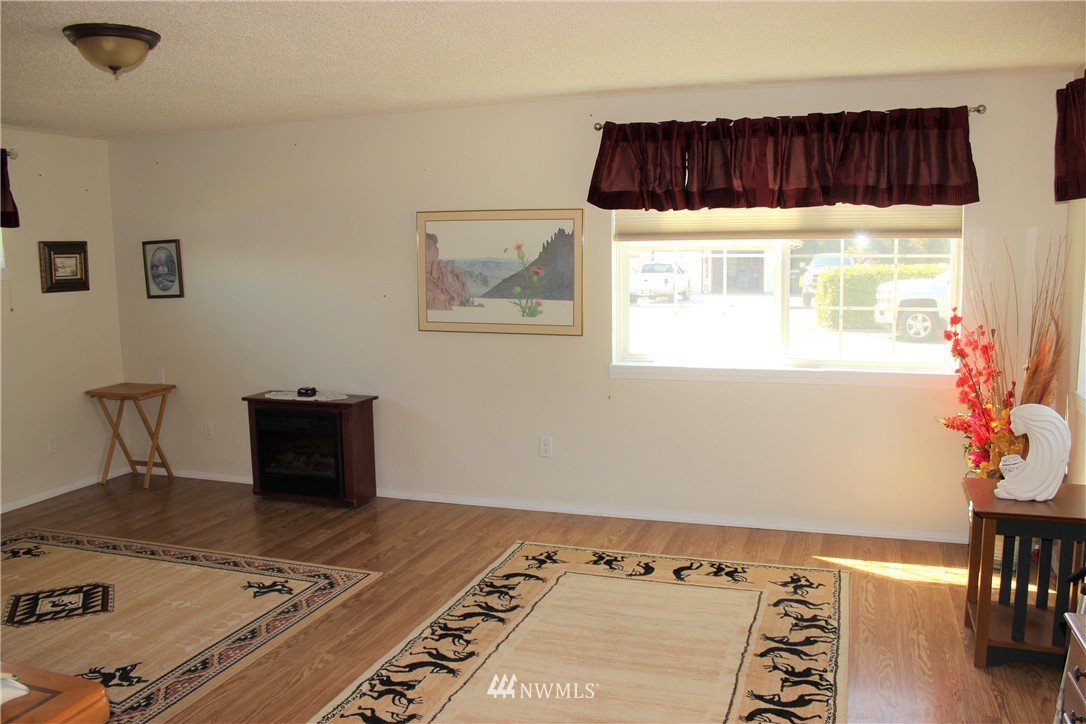 8431 176th Avenue Southwest Rochester, WA 98579 - Photo 17 of 31