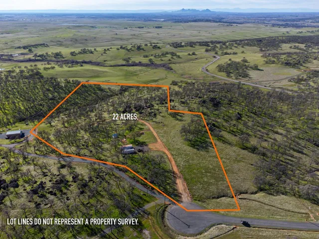 a view of a outdoor space